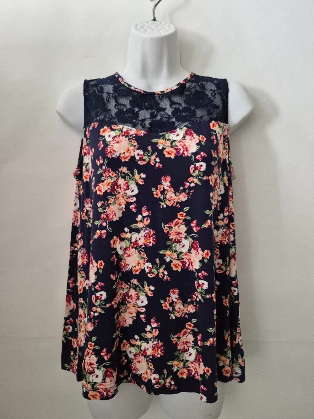 Shiela Rose Womens L Sleeveless Navy Blue Floral Lace Tank Top Pullover Blouse